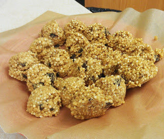 Puffed Quinoa Peanut Butter Balls Recipe